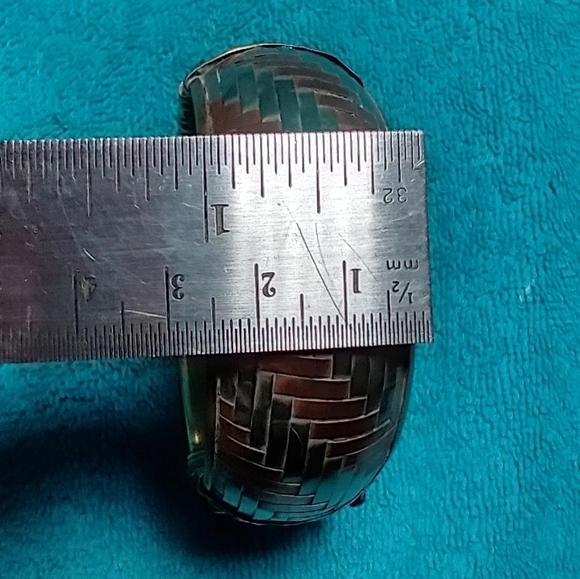 Gold brass copper silver Woven design hinged pin closure vintage Bracelet large - Picture 3 of 8